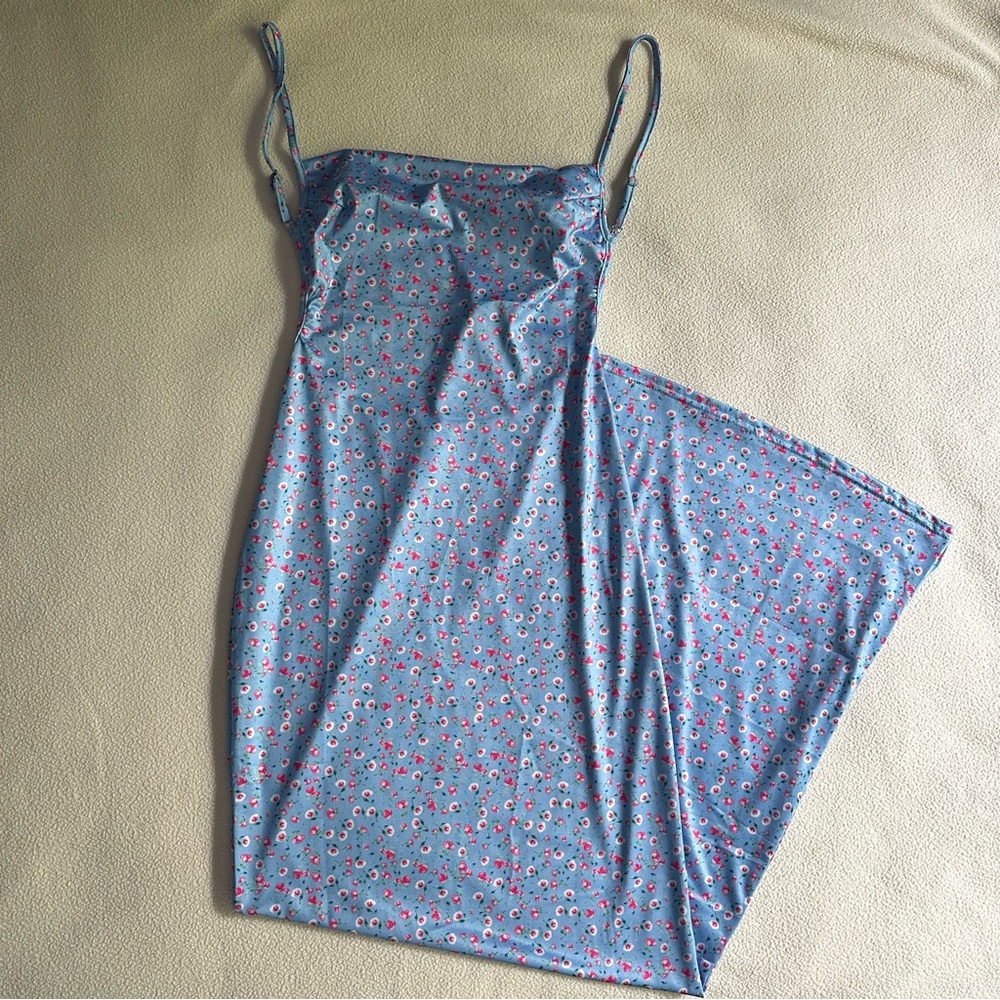 Backless Blue Floral Maxi Dress